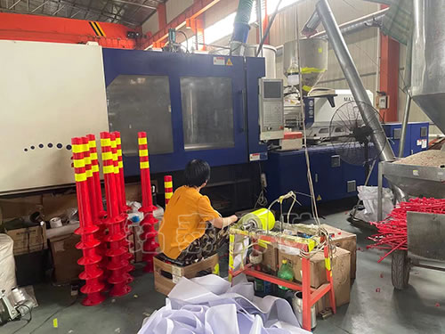 �}(c��ng)��(ch��)չʾ